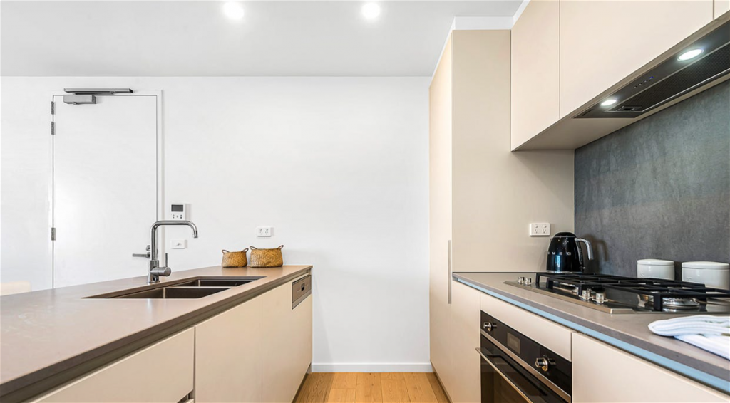 612/16 WOORAYL ST, CARNEGIE, VIC 3163