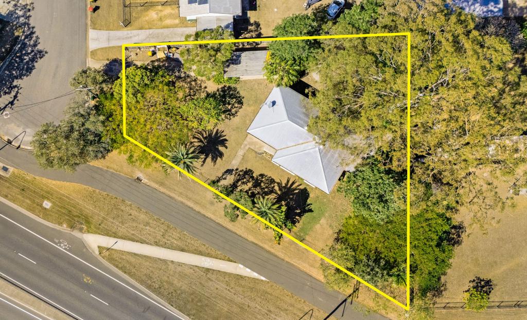 18 Chapman St, West Gladstone, QLD 4680