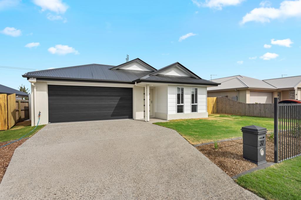 37 Jacana St, Glenvale, QLD 4350