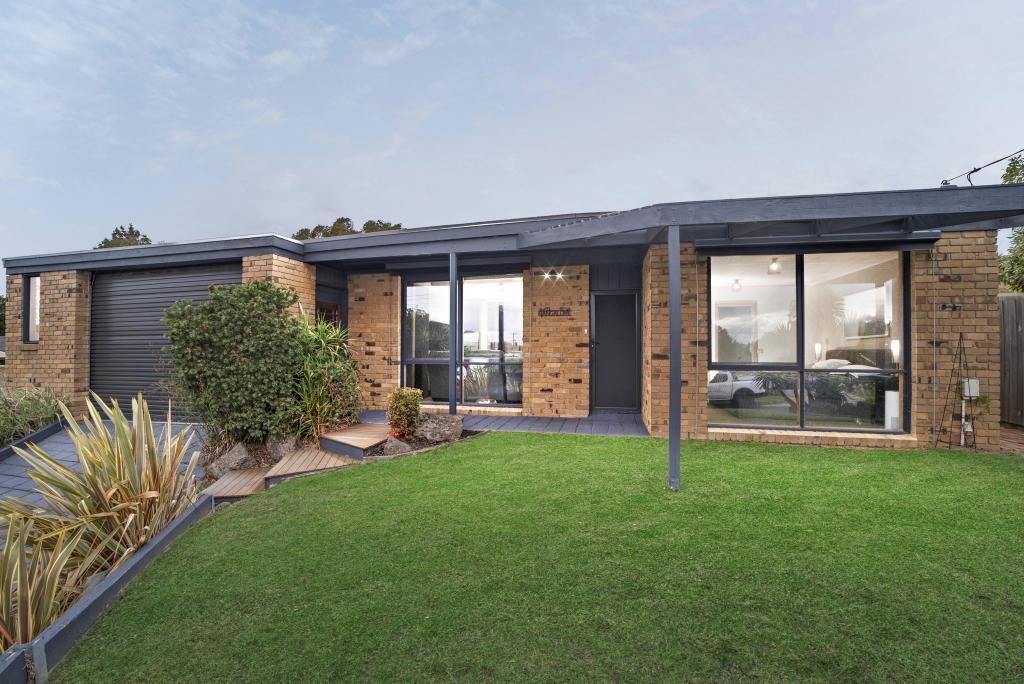 6 Bolton Ct, Langwarrin, VIC 3910