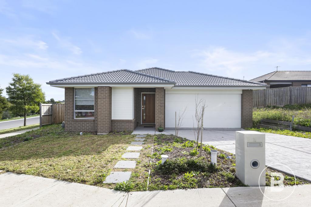 4 REVELSTOKE WAY, WINTER VALLEY, VIC 3358