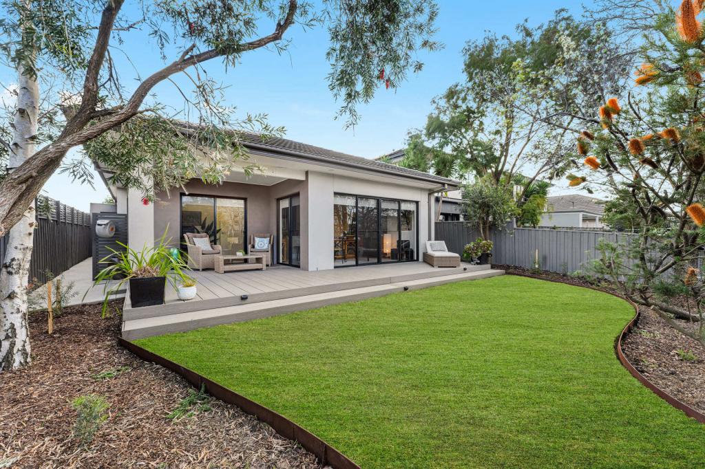 24 Whitewater Ct, Sandhurst, VIC 3977