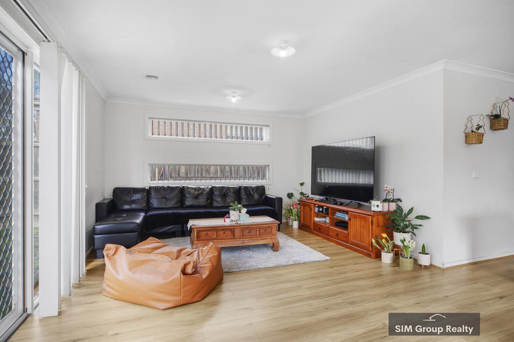 24 LAURENCE WAY, TARNEIT, VIC 3029
