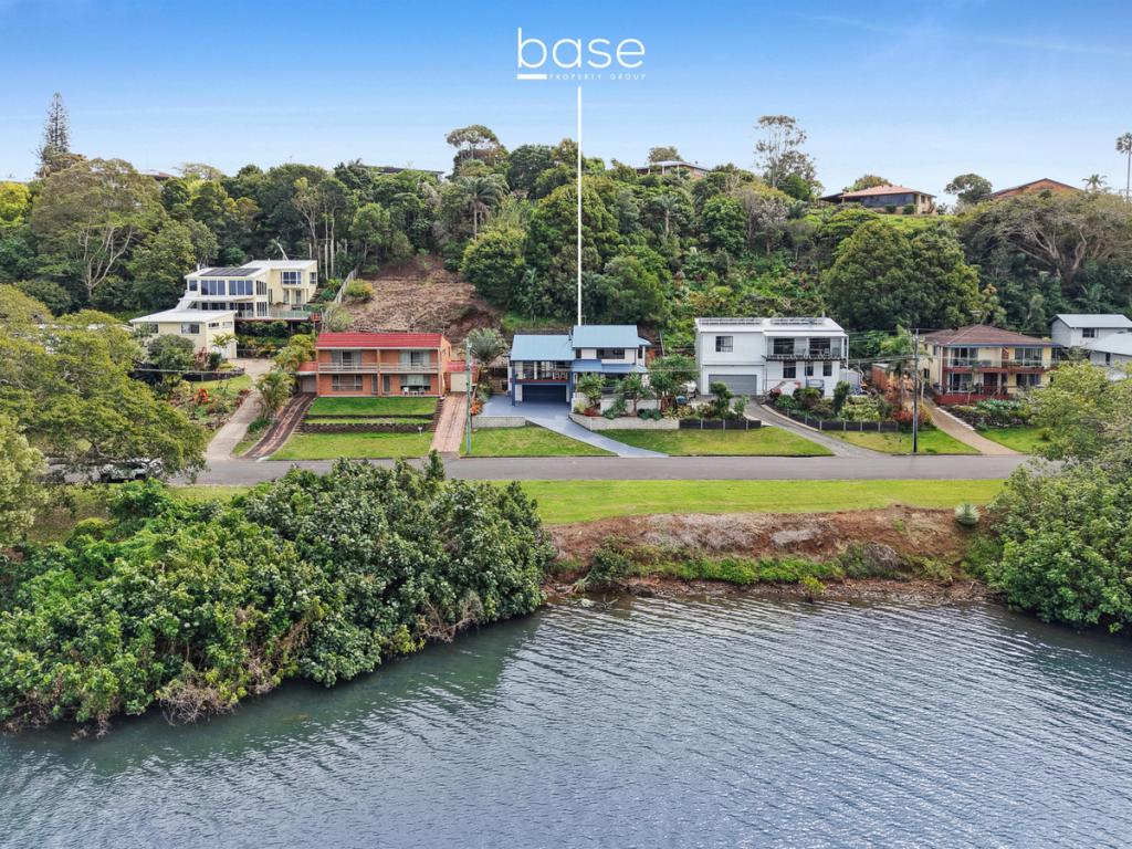 41 Bimbadeen Ave, Banora Point, NSW 2486