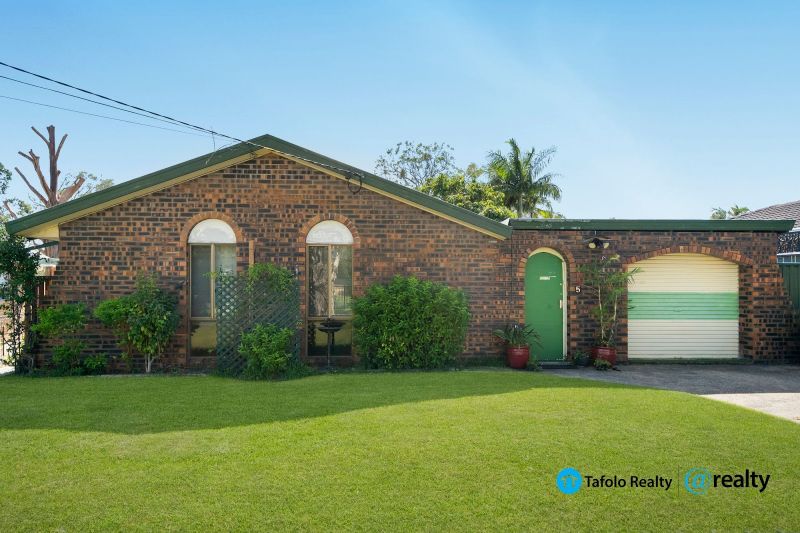 5 Rhoades St, Capalaba, QLD 4157