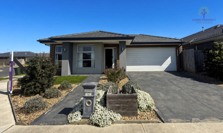 71-73 Iris Loop, Armstrong Creek, VIC 3217
