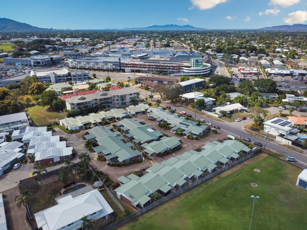 9/17-23 Albert St, Cranbrook, QLD 4814