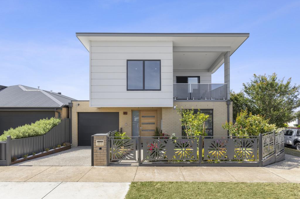 81 Kane Dr, St Leonards, VIC 3223