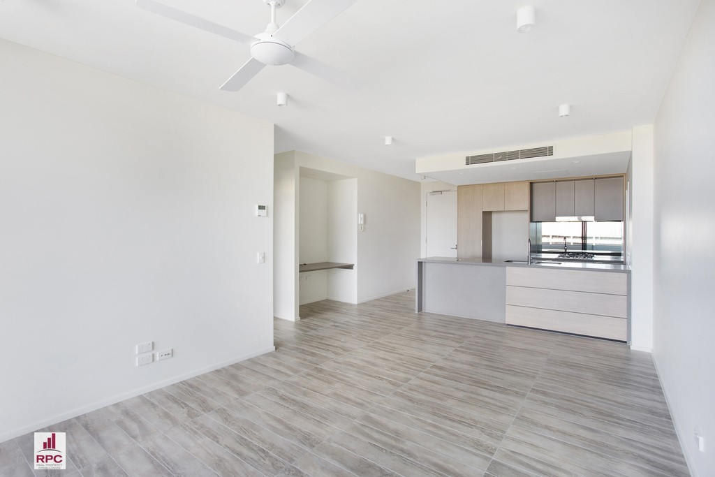 810/36 ANGLESEY ST, KANGAROO POINT, QLD 4169