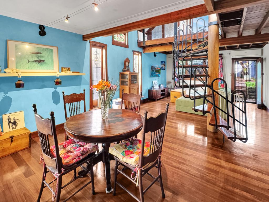 2 Victor St, Hilton, WA 6163