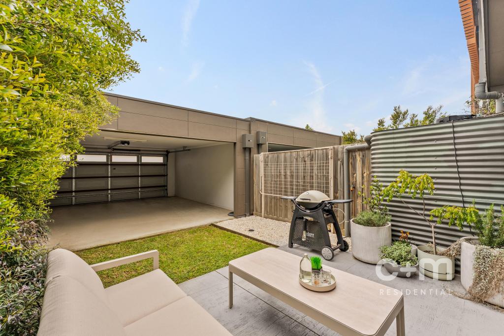 3/4 Walter St, Hadfield, VIC 3046