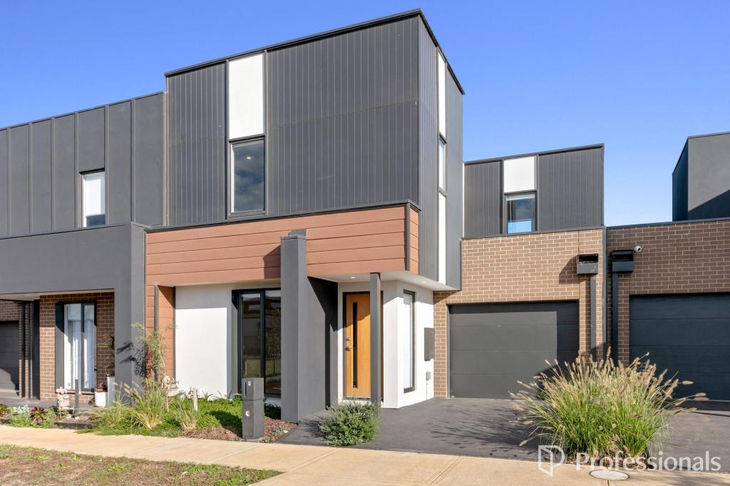 9 Tesero Lane, Deanside, VIC 3336