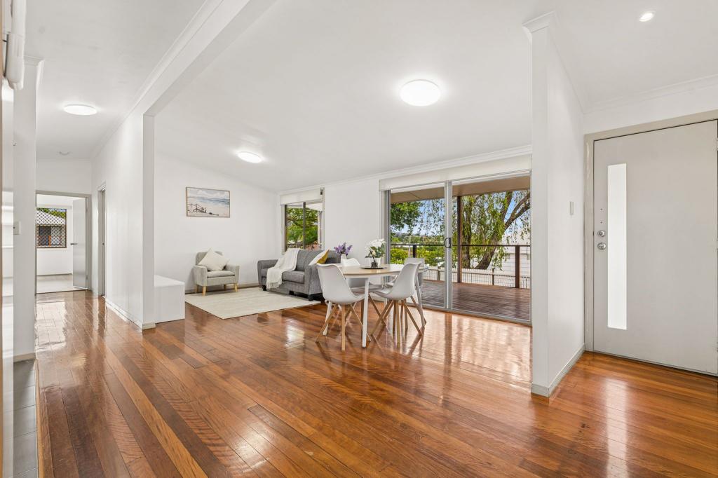 10 Dunrod St, Holland Park West, QLD 4121