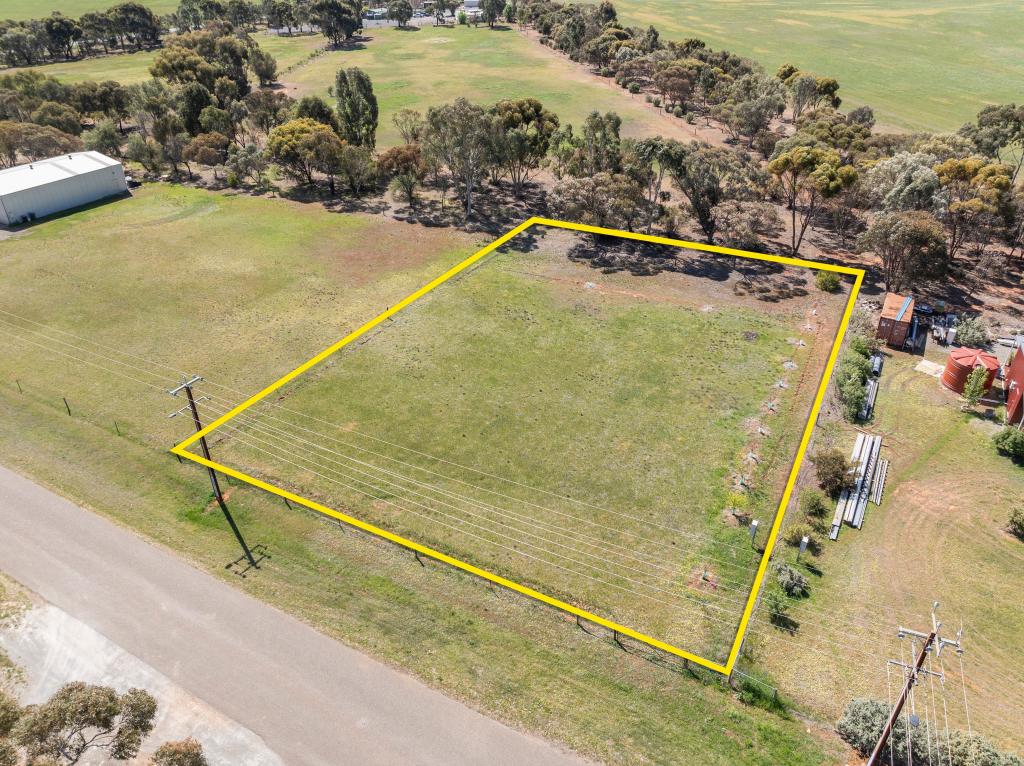 15 High St, Farrell Flat, SA 5416