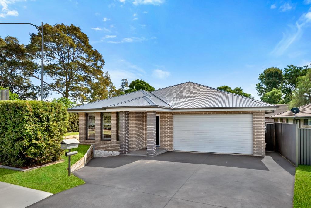 1 Corven Ave, Elderslie, NSW 2570