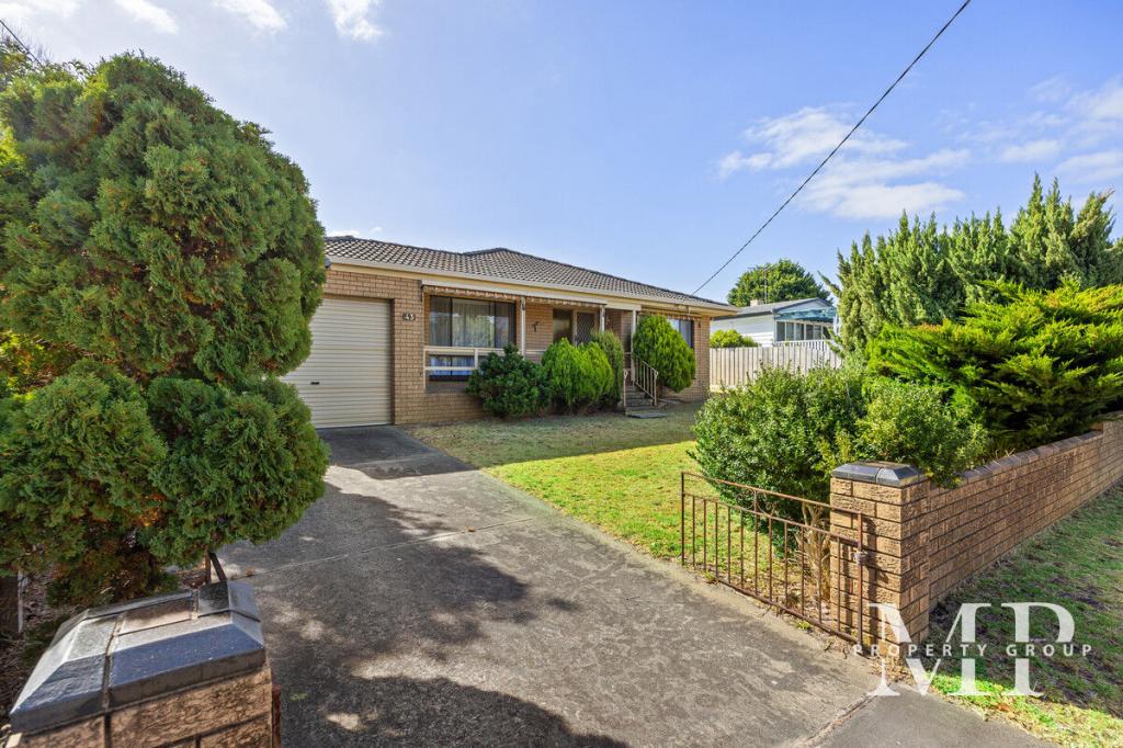43 Second Ave, Rosebud, VIC 3939