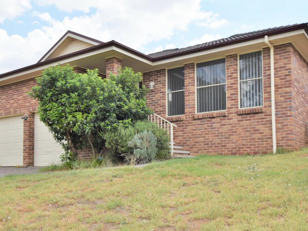 49 Petticoat Lane, Young, NSW 2594