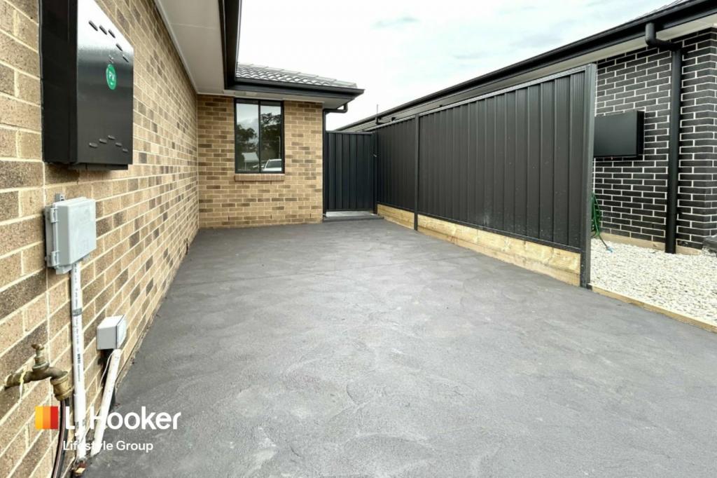24a Jarvis St, Thirlmere, NSW 2572