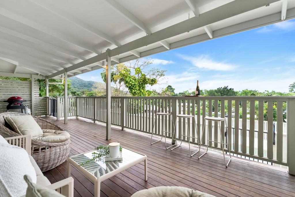 74 Hillview Cres, Whitfield, QLD 4870