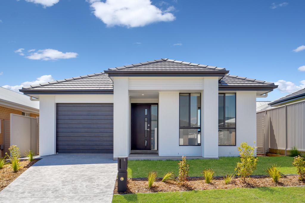 6 Beckhaus St, Gregory Hills, NSW 2557