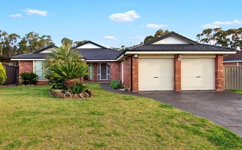 25 Manorhouse Bvd, Quakers Hill, NSW 2763