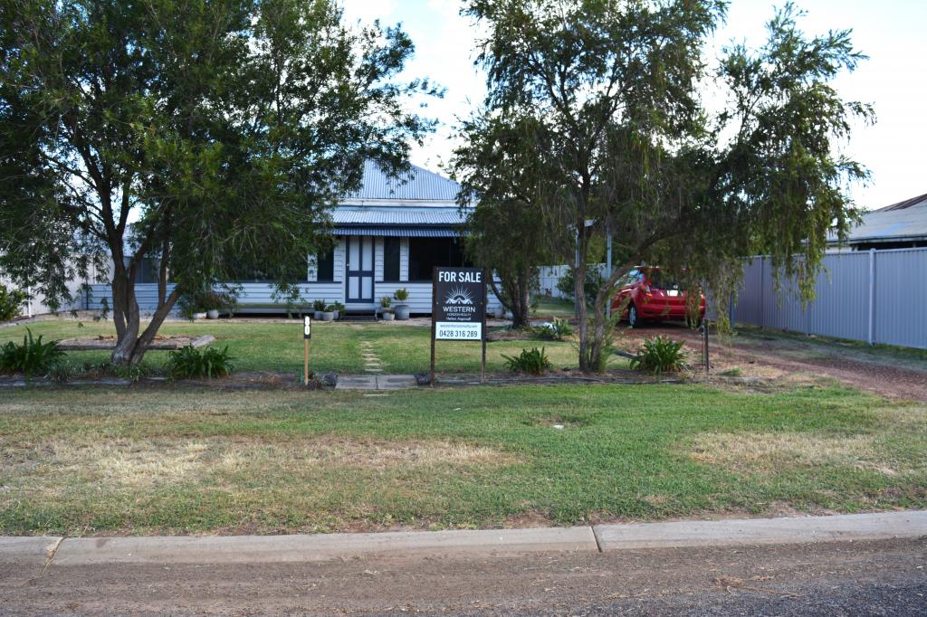 80 Rose St, Blackall, QLD 4472
