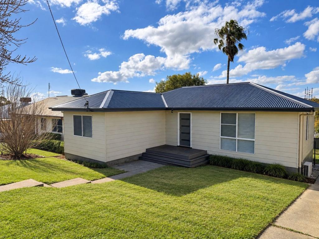 7 Clifton St, Young, NSW 2594