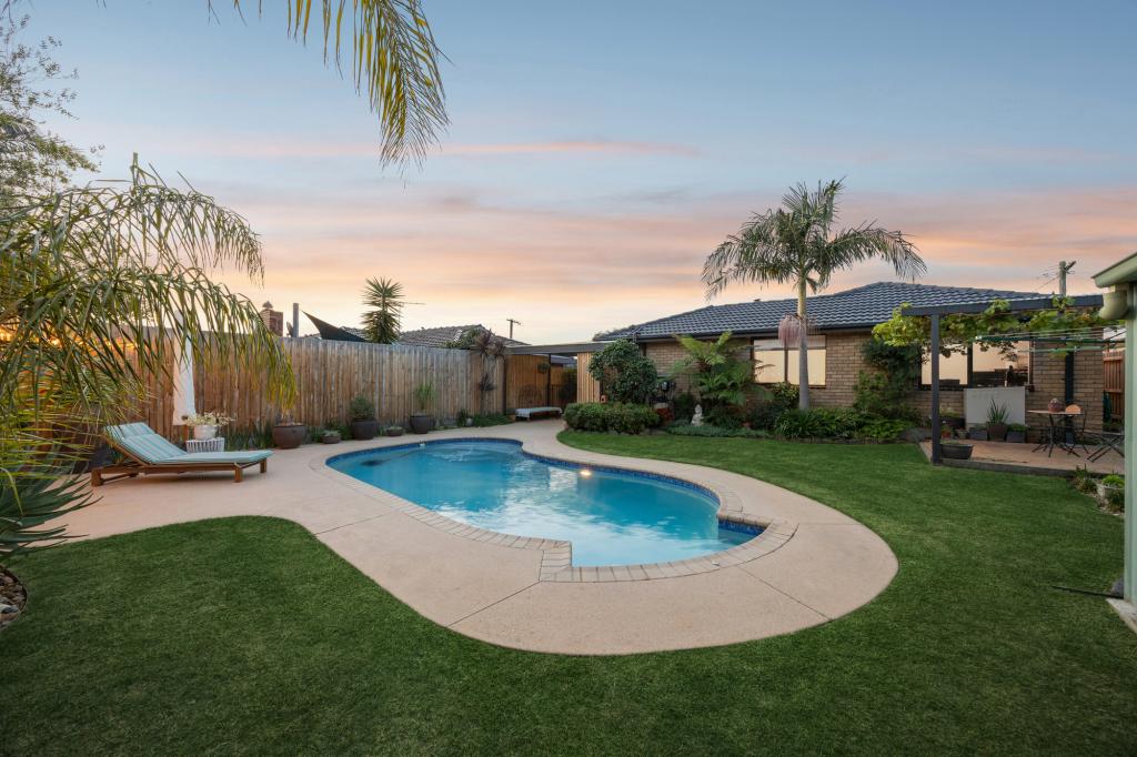 6 Donhaven Ct, Dingley Village, VIC 3172