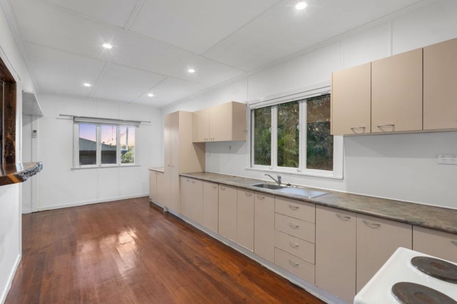 30 Allen St, North Ipswich, QLD 4305