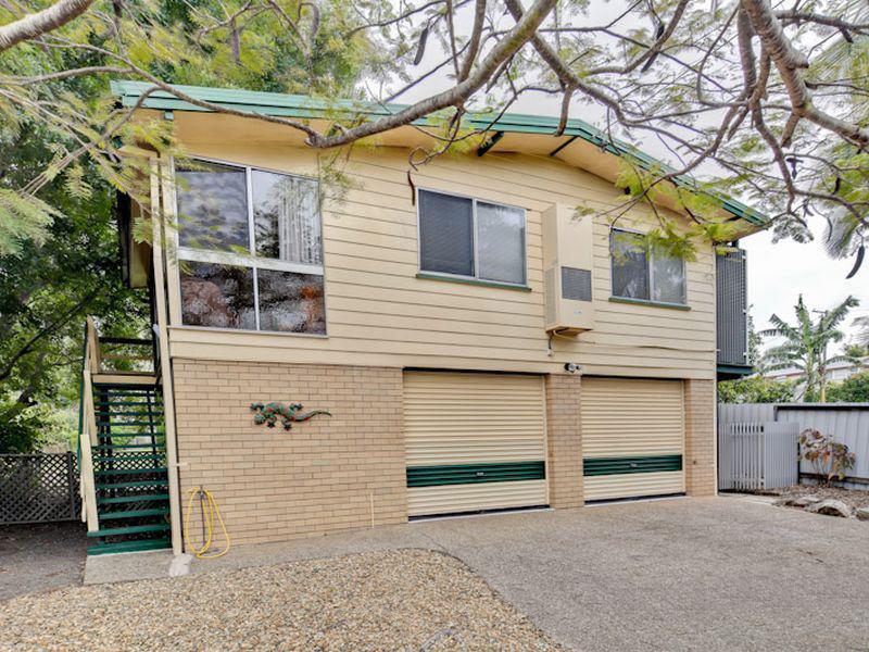33 Dayboro Rd, Petrie, QLD 4502