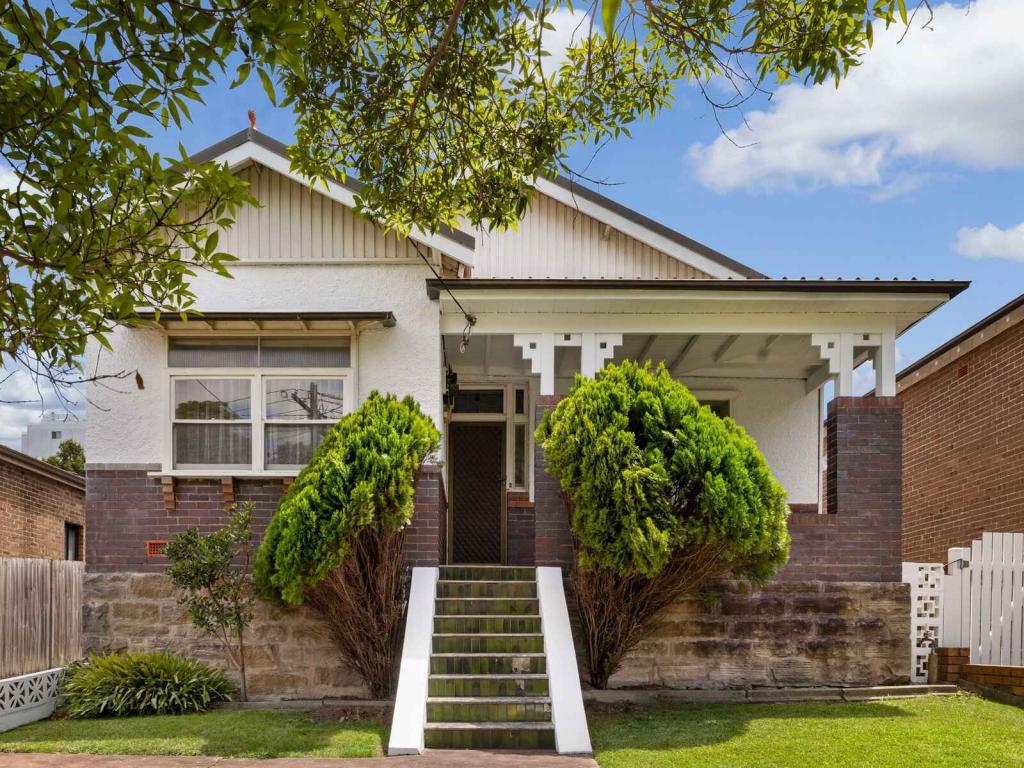 5 Woodside Ave, Hurlstone Park, NSW 2193