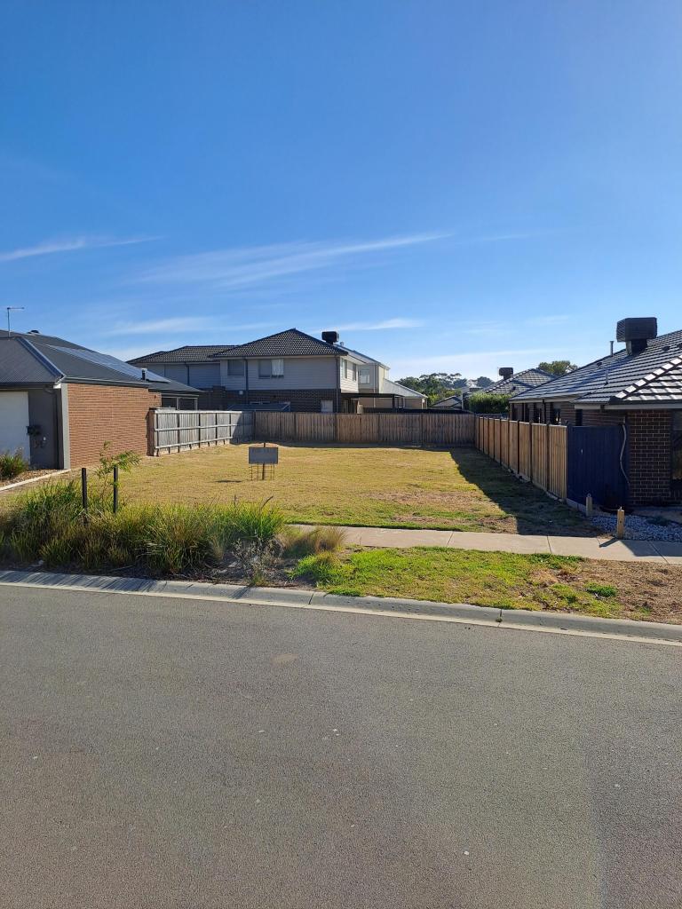 22 Sandpiper Cct, Cowes, VIC 3922