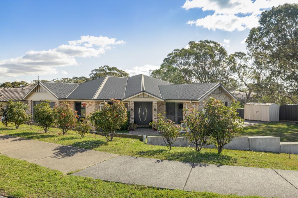29 SUNSET DR, GLENVALE, QLD 4350