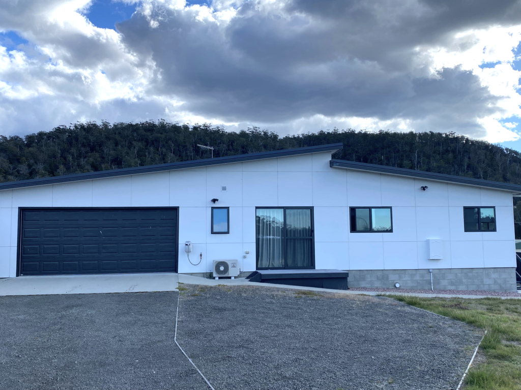 2 Wallace Ave, Bicheno, TAS 7215