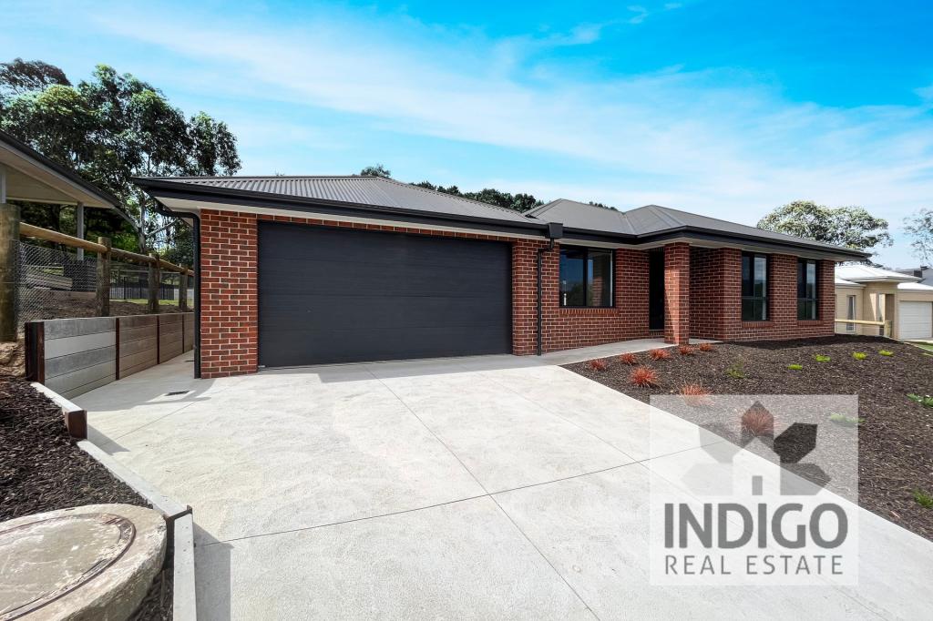 12 CONNEL ST, YACKANDANDAH, VIC 3749