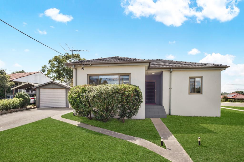 8 Highland Ave, Toongabbie, NSW 2146