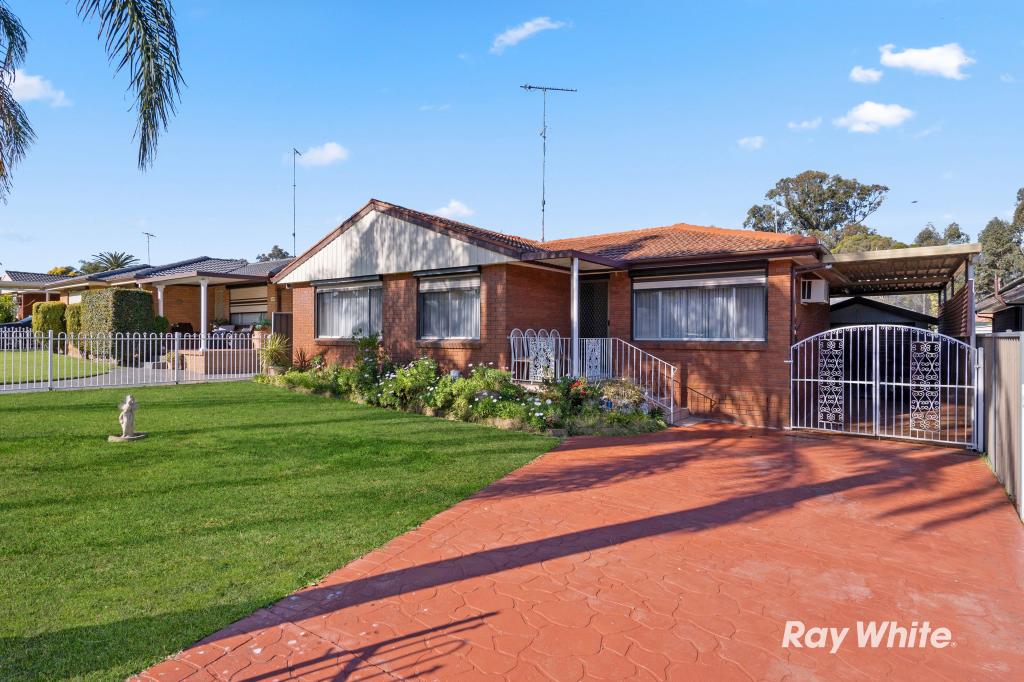 25 Elwood Cres, Quakers Hill, NSW 2763