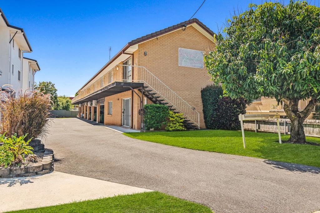 2/70 Mclean St, Coolangatta, QLD 4225