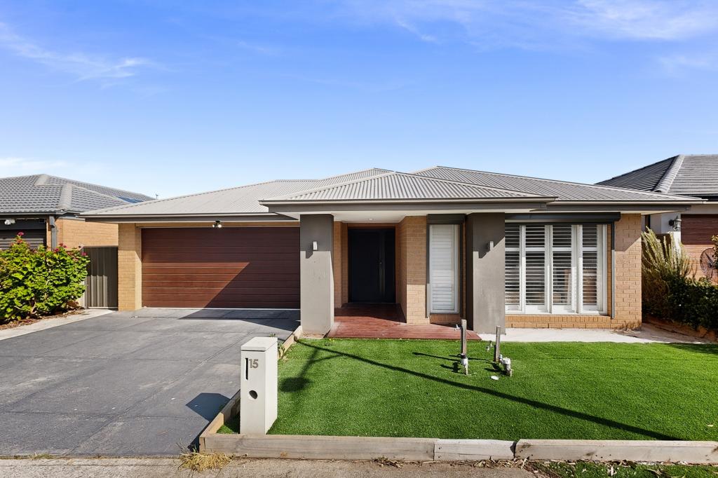 15 JADE CRES, COBBLEBANK, VIC 3338
