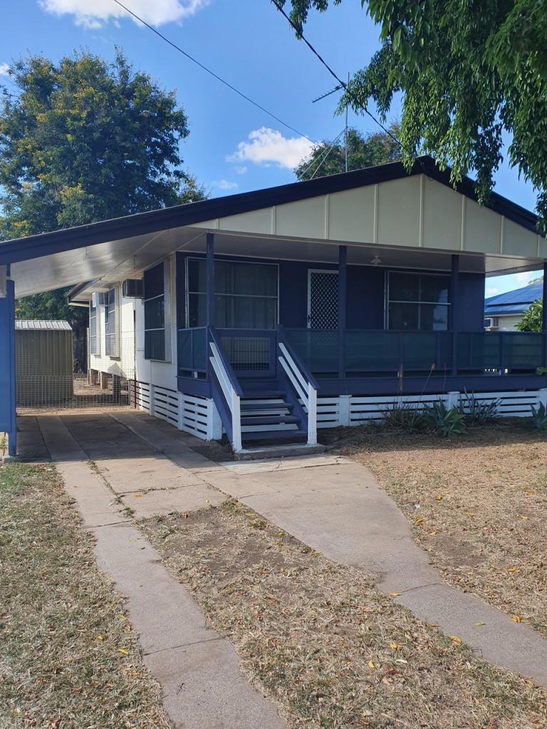 19 Long St, Blackwater, QLD 4717