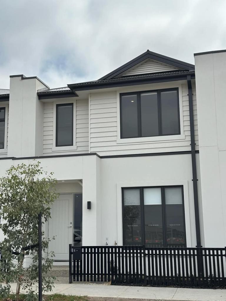 11 Corbally Rd, Beveridge, VIC 3753