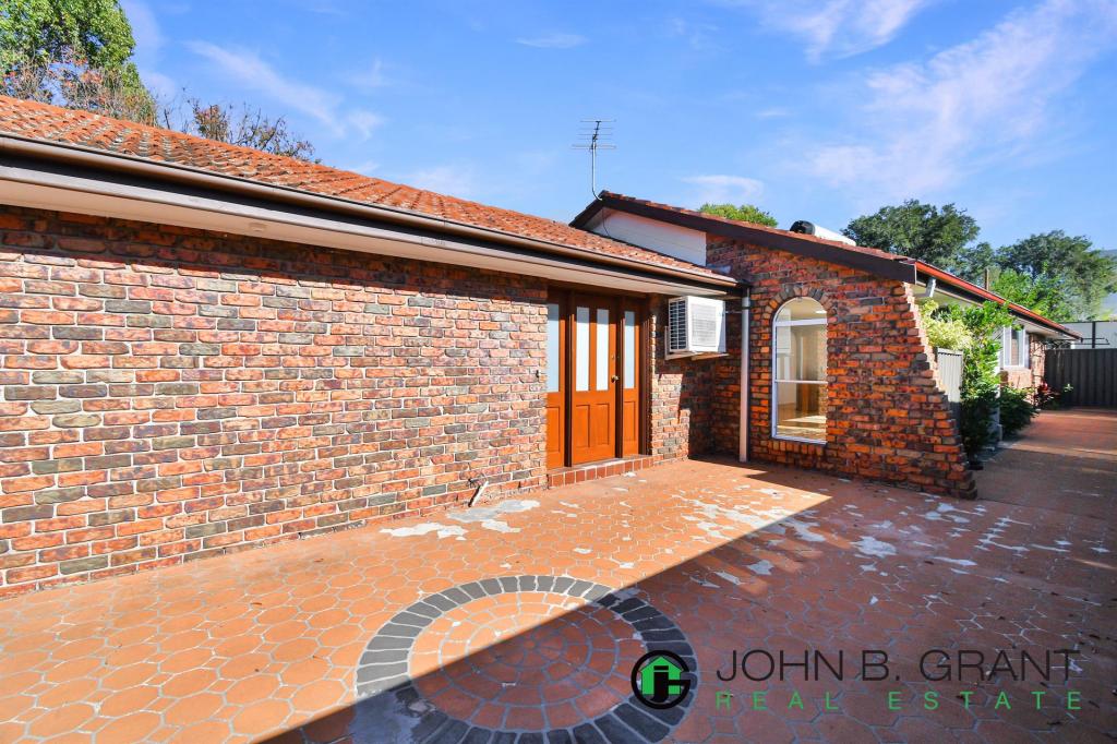 318 Roberts Rd, Greenacre, NSW 2190