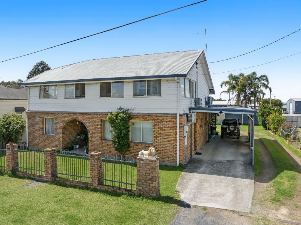 30 Lyons St, Warwick, QLD 4370