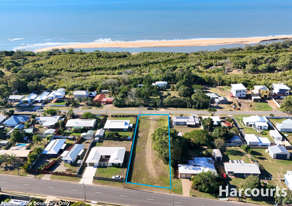 39 Moore Park Rd, Moore Park Beach, QLD 4670