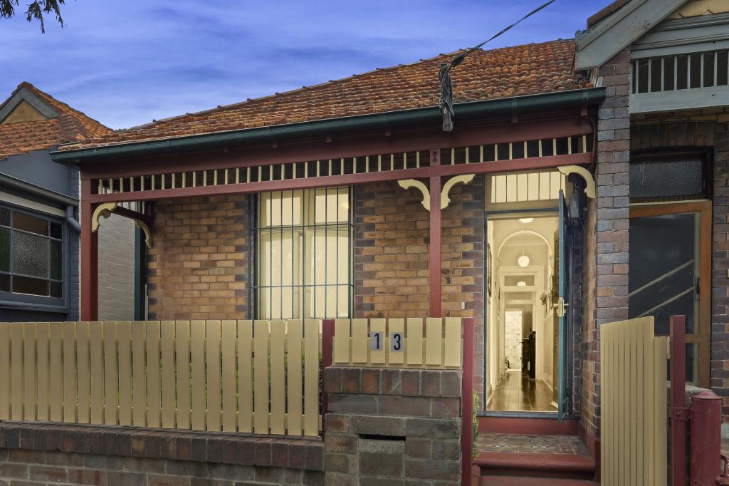 13 Woodland St, Marrickville, NSW 2204