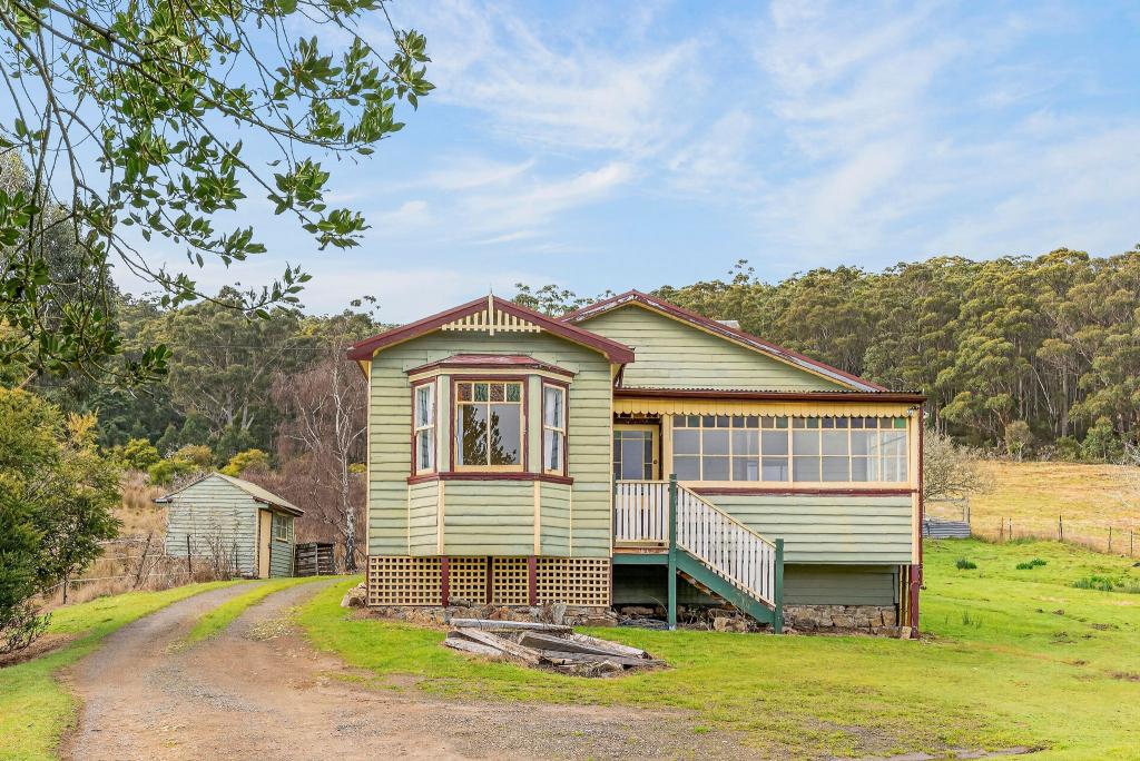 28 Rowes Rd, Geeveston, TAS 7116