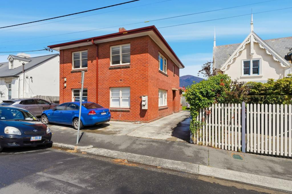 2/21 Runnymede St, Battery Point, TAS 7004