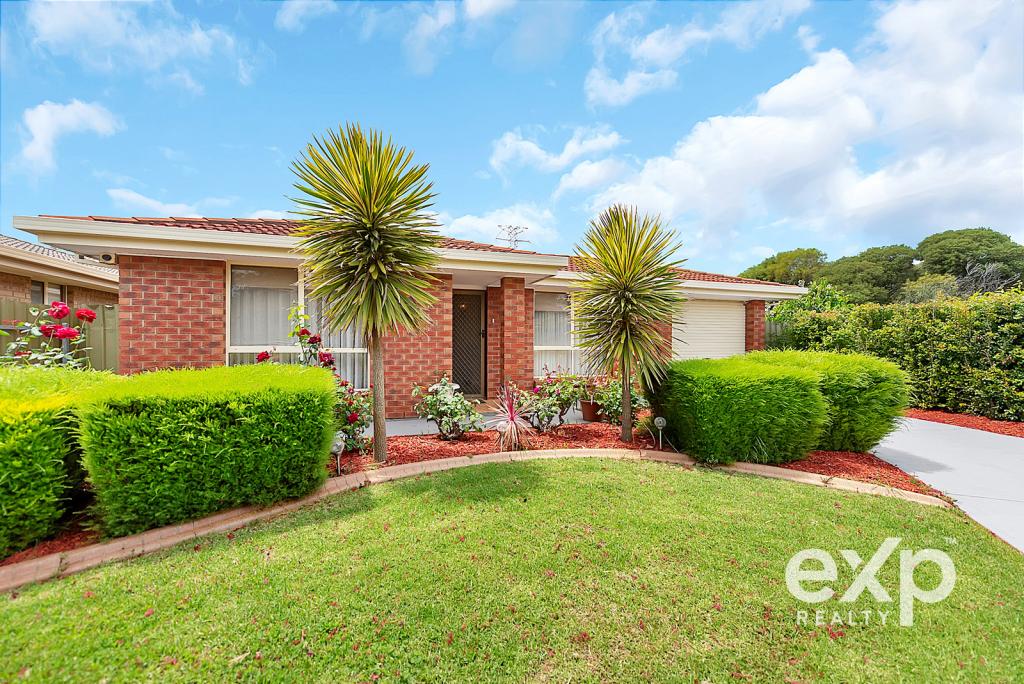 8 Deacon Ct, Paralowie, SA 5108