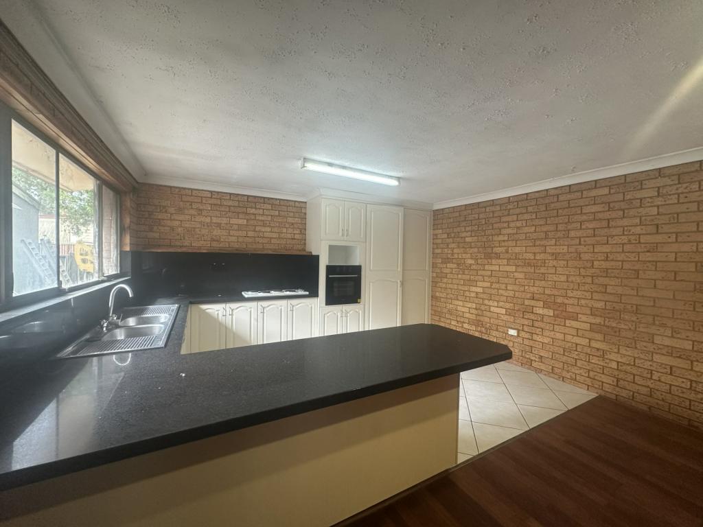 1 Scaysbrook Ave, Chain Valley Bay, NSW 2259