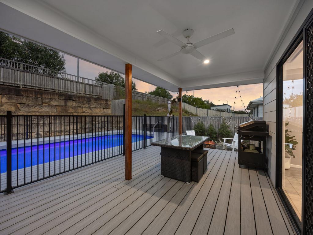 17 Parsons St, Collingwood Park, QLD 4301